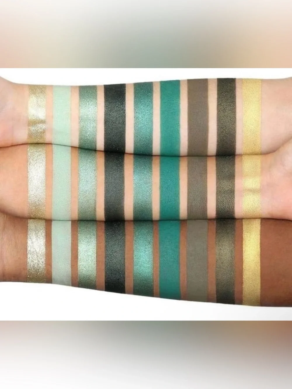 NIB Huda Beauty Emerald Obsessions Eyeshadow Palette